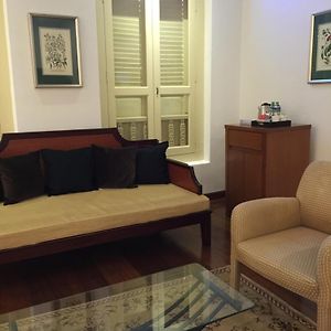 Heeren Palm Suites
